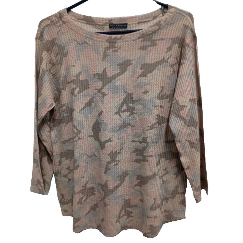 Nally & Millie Lagenlook Top Womens Medium Beige Camo Thermal 3/4 Sleeve Casual